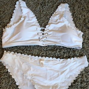 SHEIN Bikini White 2XL fits like a 12